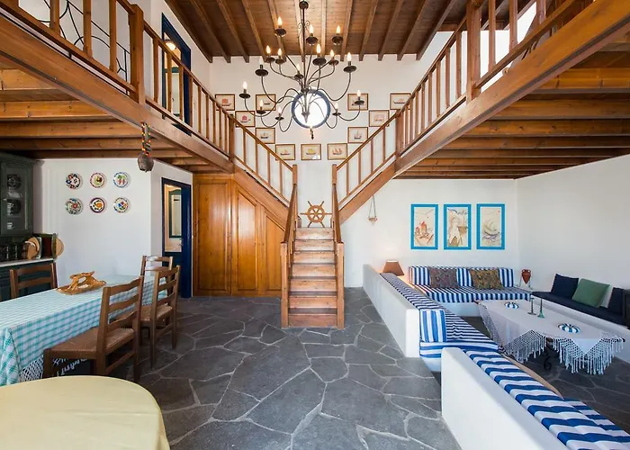 Litsa Holiday Home